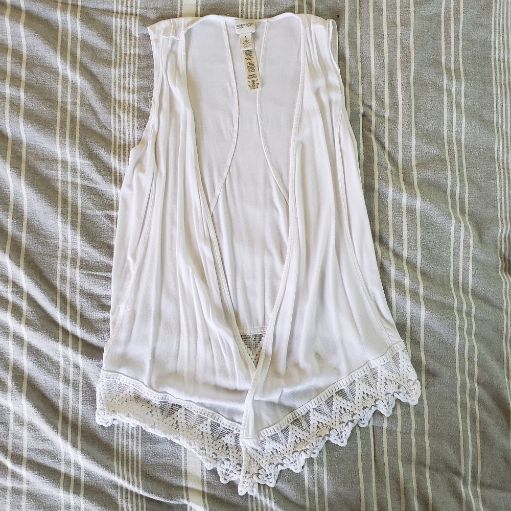 Zenergy Lace Trim Open Vest